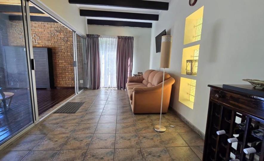 3 Bedroom Property for Sale in Brackenhurst Gauteng
