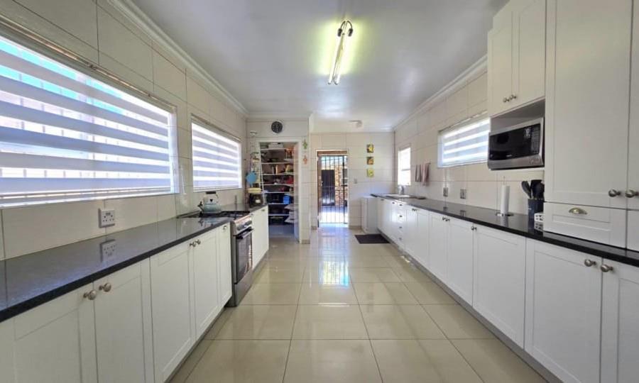 3 Bedroom Property for Sale in Brackenhurst Gauteng