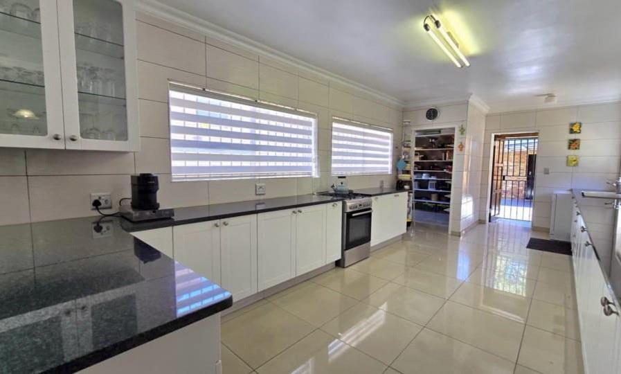 3 Bedroom Property for Sale in Brackenhurst Gauteng