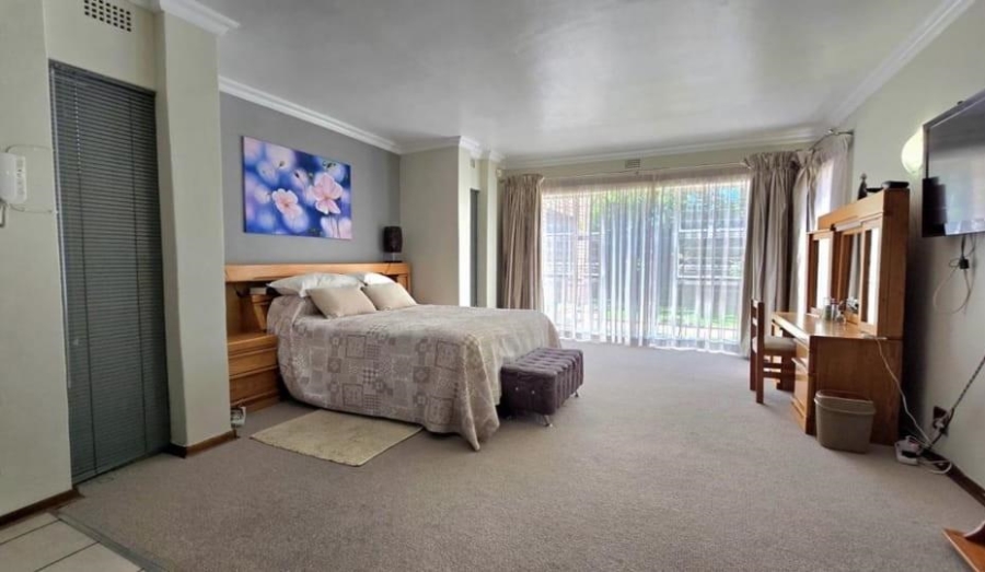 3 Bedroom Property for Sale in Brackenhurst Gauteng