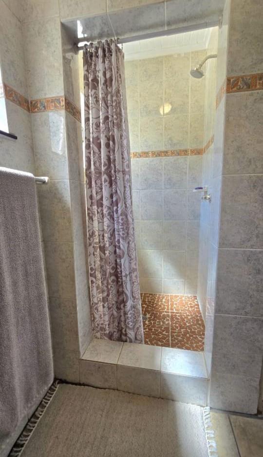 3 Bedroom Property for Sale in Brackenhurst Gauteng