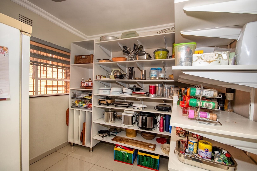 3 Bedroom Property for Sale in Brackenhurst Gauteng