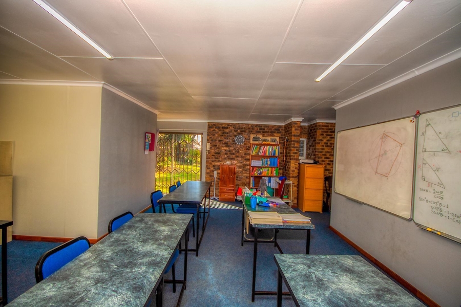 3 Bedroom Property for Sale in Brackenhurst Gauteng