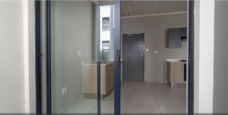 1 Bedroom Property for Sale in Midridge Park Gauteng