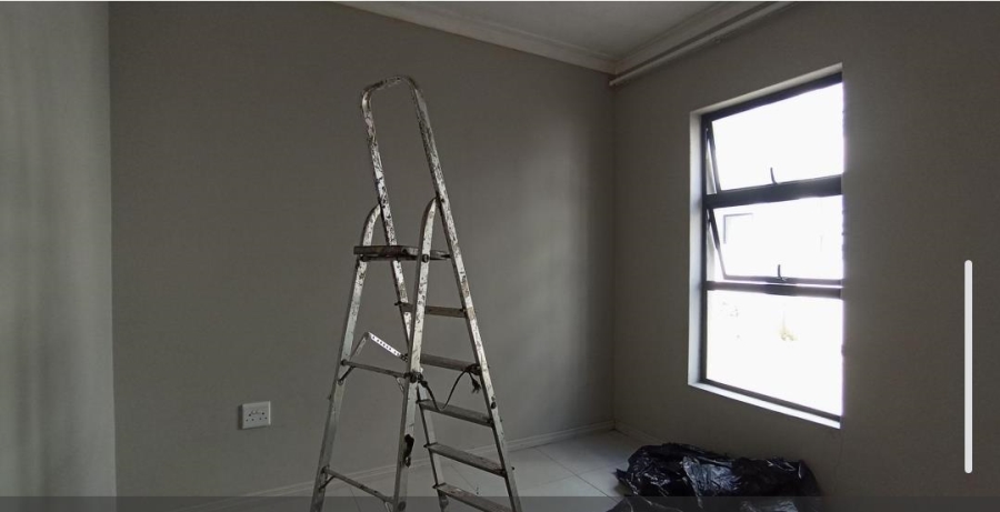 1 Bedroom Property for Sale in Midridge Park Gauteng