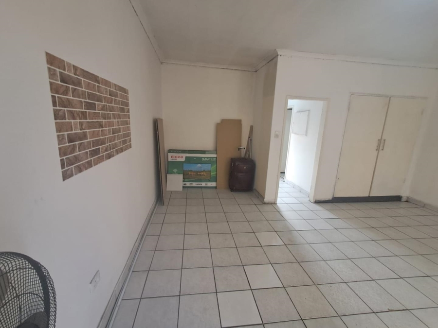 1 Bedroom Property for Sale in Pretoria West Gauteng