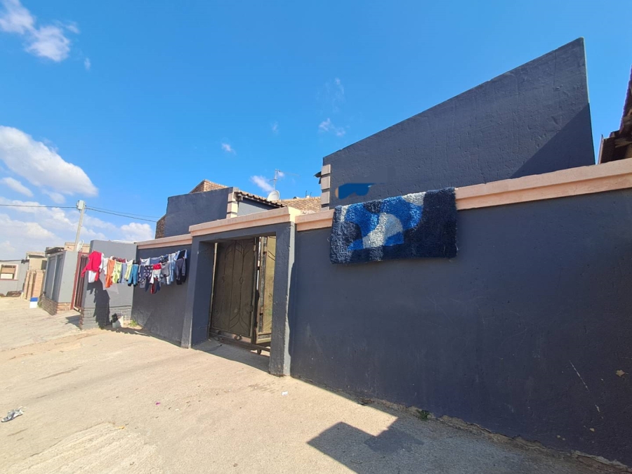 12 Bedroom Property for Sale in Ivory Park Gauteng