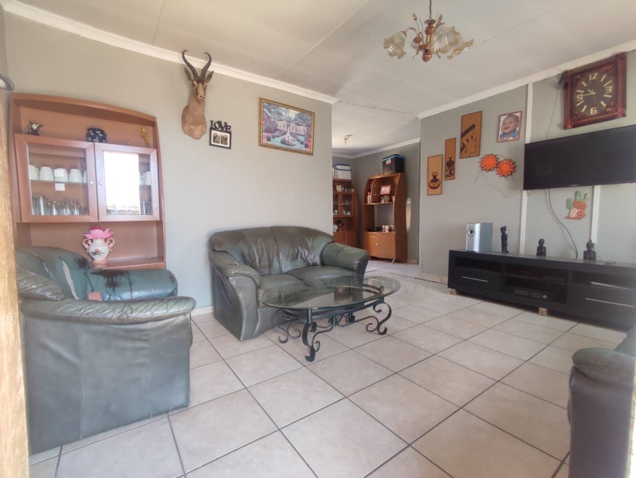 4 Bedroom Property for Sale in Cosmo City Gauteng