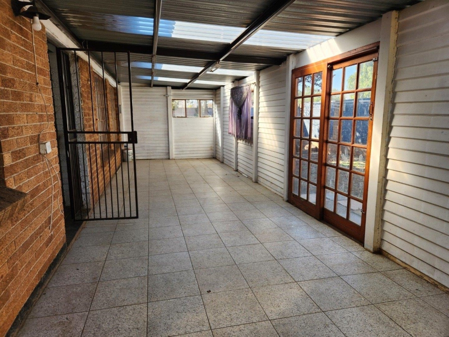 2 Bedroom Property for Sale in Raceview Gauteng