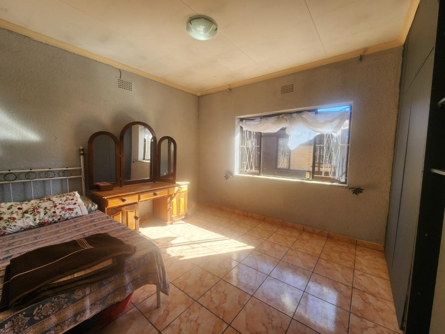 2 Bedroom Property for Sale in Raceview Gauteng