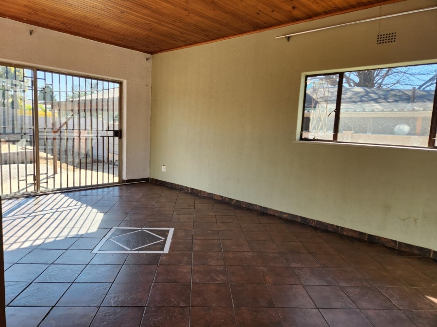 2 Bedroom Property for Sale in Raceview Gauteng