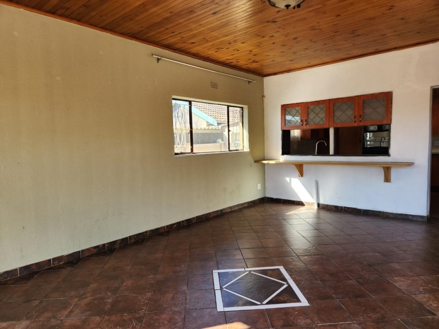 2 Bedroom Property for Sale in Raceview Gauteng