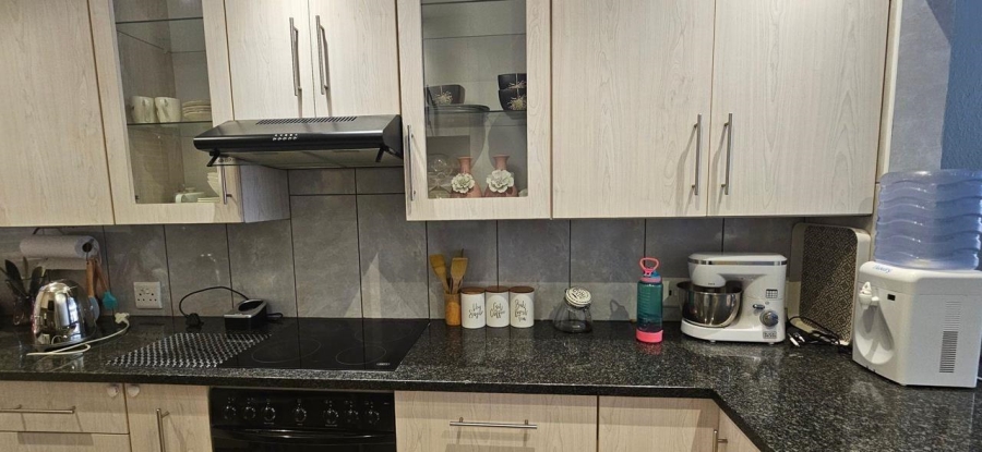 3 Bedroom Property for Sale in South Crest Gauteng