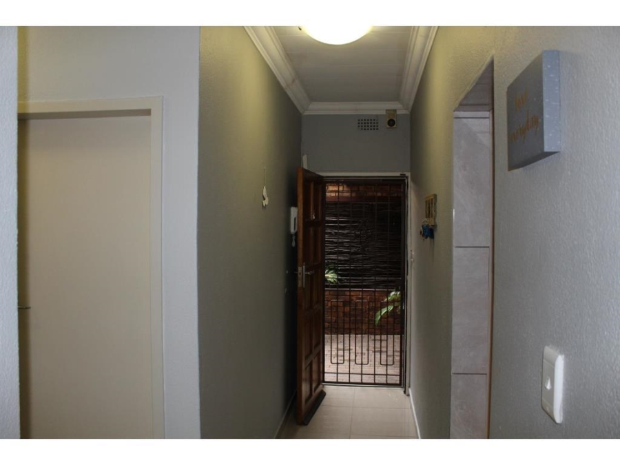 3 Bedroom Property for Sale in South Crest Gauteng