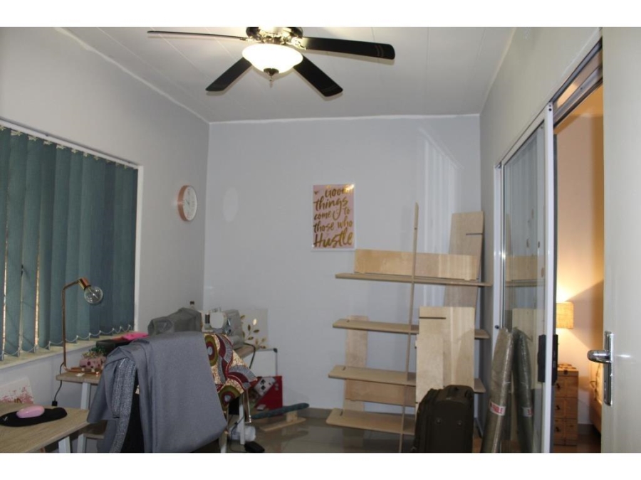 3 Bedroom Property for Sale in South Crest Gauteng