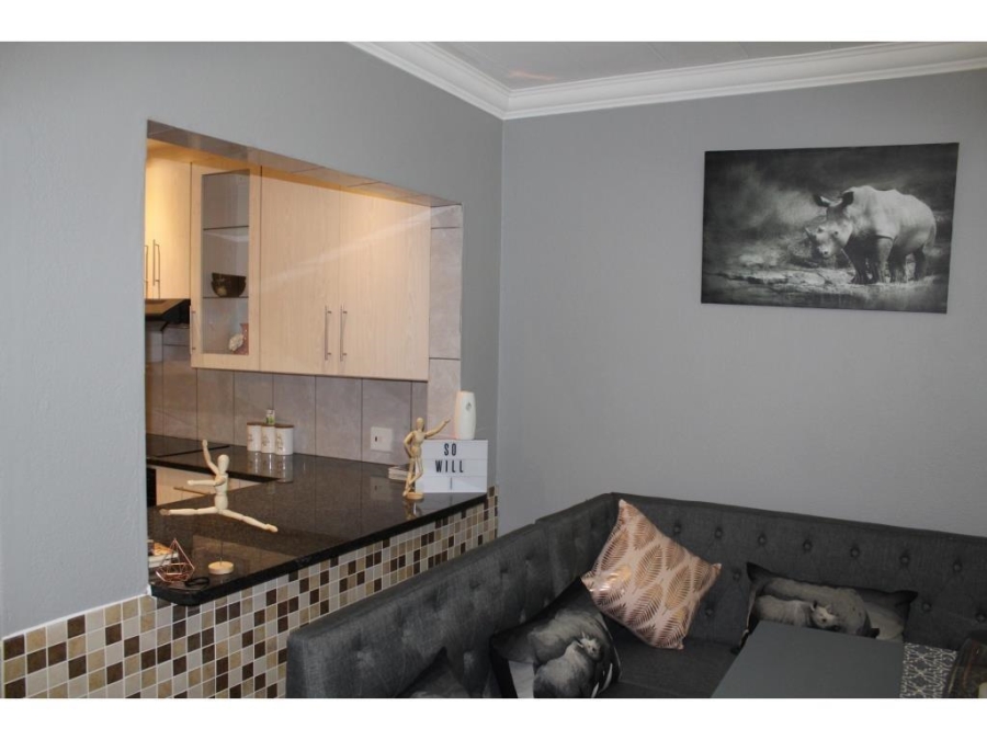 3 Bedroom Property for Sale in South Crest Gauteng