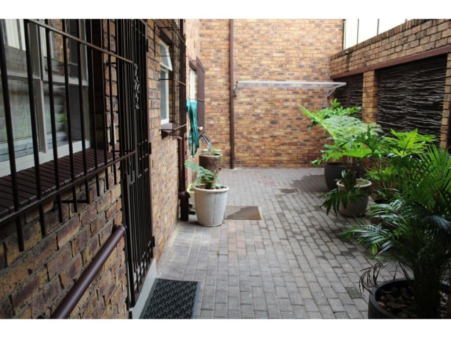 3 Bedroom Property for Sale in South Crest Gauteng