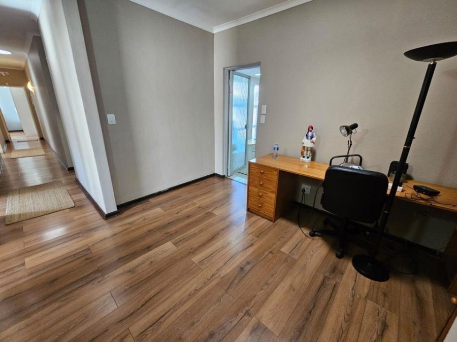4 Bedroom Property for Sale in Albemarle Gauteng