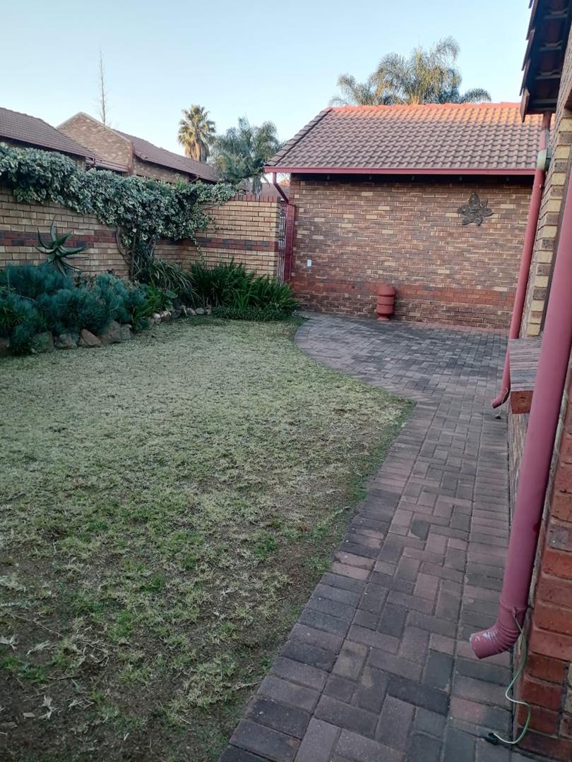 3 Bedroom Property for Sale in Van Riebeeck Park Gauteng