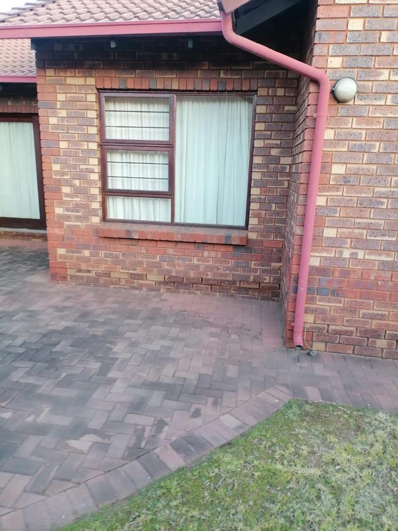 3 Bedroom Property for Sale in Van Riebeeck Park Gauteng