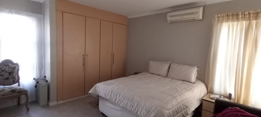 3 Bedroom Property for Sale in Van Riebeeck Park Gauteng