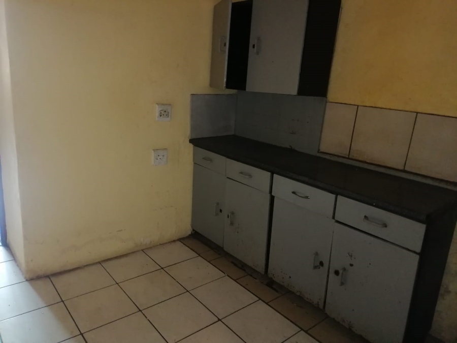 To Let 0 Bedroom Property for Rent in Hillbrow Gauteng