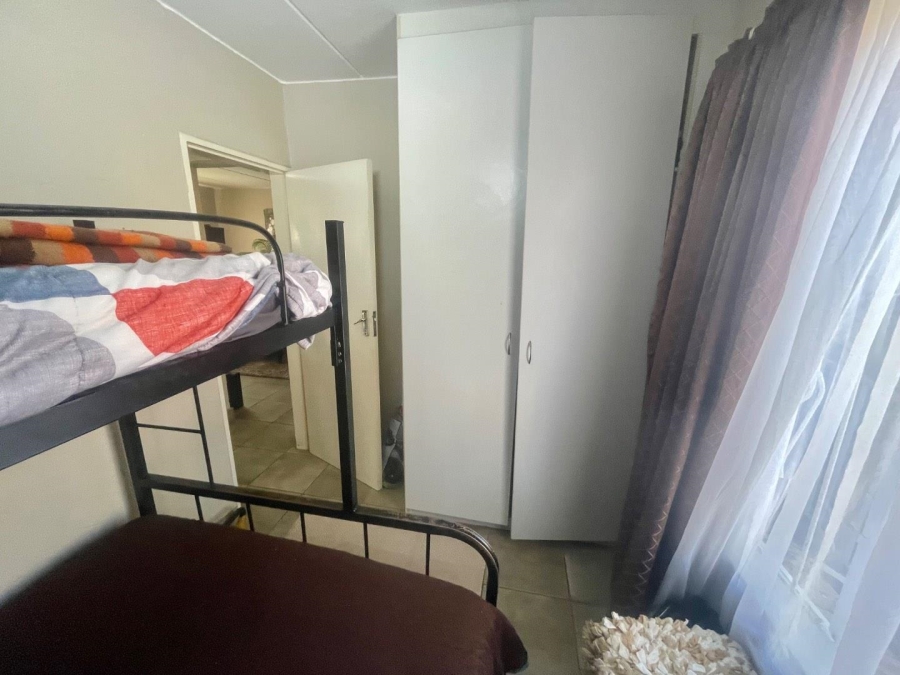 2 Bedroom Property for Sale in Chloorkop Gauteng