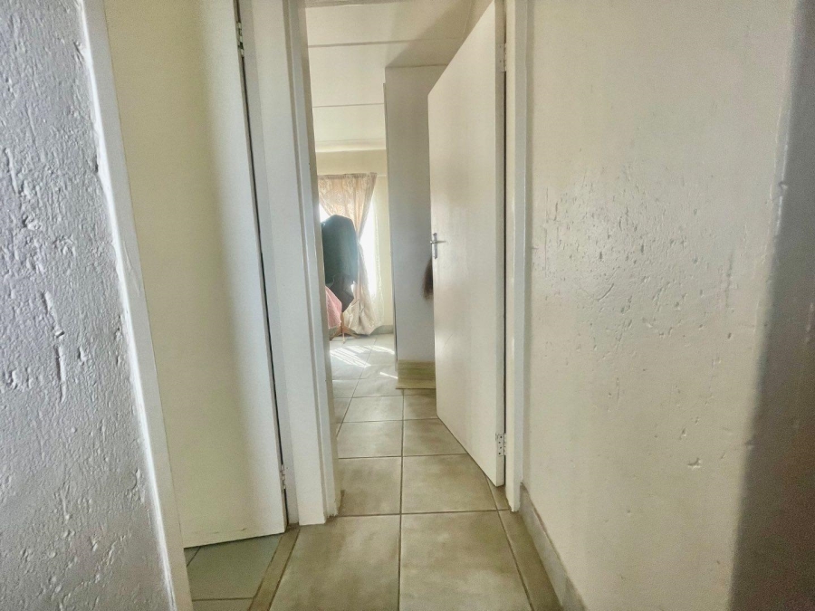 2 Bedroom Property for Sale in Chloorkop Gauteng