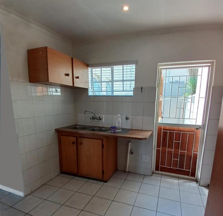 3 Bedroom Property for Sale in Radiokop Gauteng