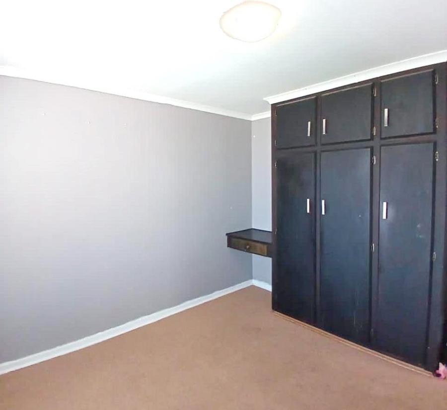 3 Bedroom Property for Sale in Radiokop Gauteng