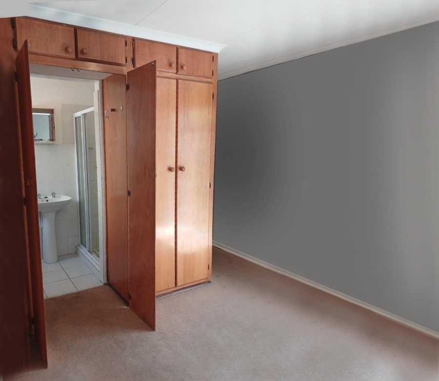 3 Bedroom Property for Sale in Radiokop Gauteng