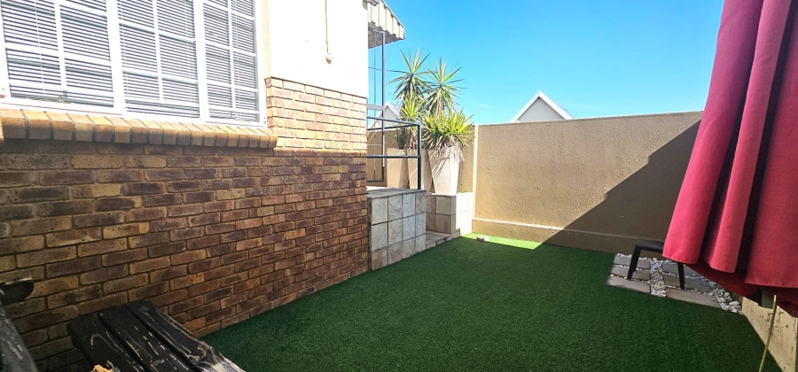 3 Bedroom Property for Sale in Radiokop Gauteng