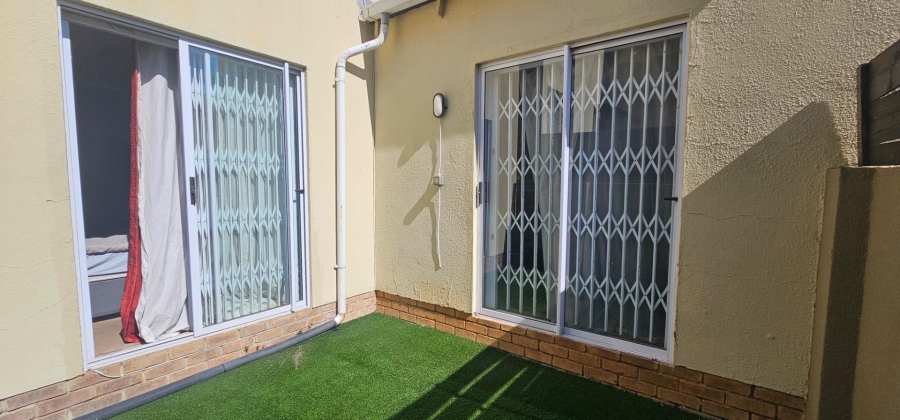 3 Bedroom Property for Sale in Radiokop Gauteng