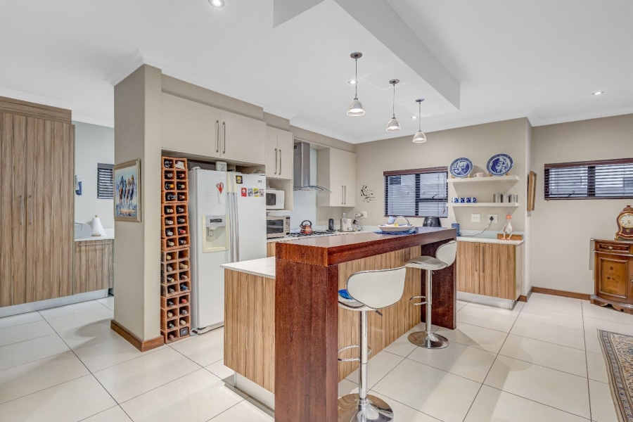 4 Bedroom Property for Sale in Waterfall Country Village Gauteng