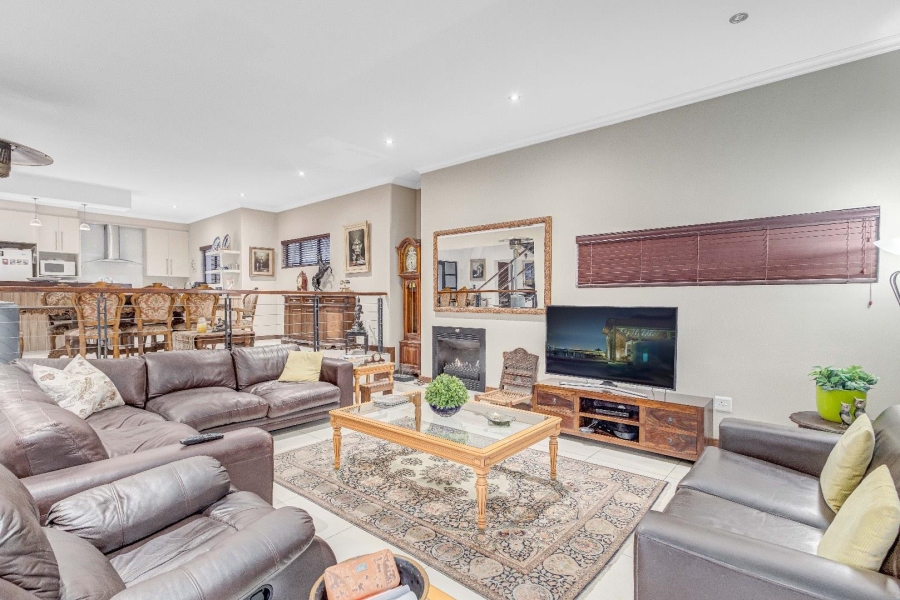 4 Bedroom Property for Sale in Waterfall Country Village Gauteng