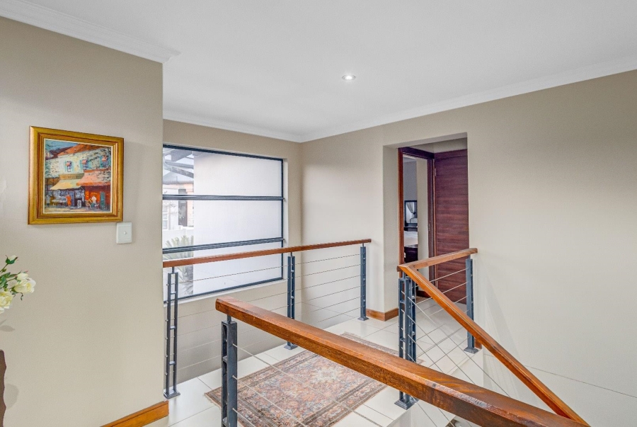 4 Bedroom Property for Sale in Waterfall Country Village Gauteng