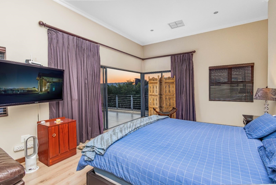 4 Bedroom Property for Sale in Waterfall Country Village Gauteng