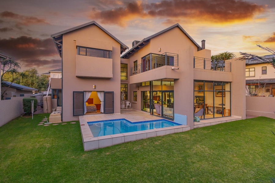 4 Bedroom Property for Sale in Waterfall Country Village Gauteng