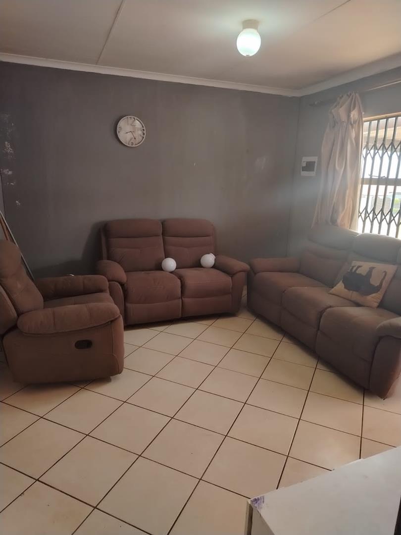 To Let 3 Bedroom Property for Rent in Rosslyn Gauteng