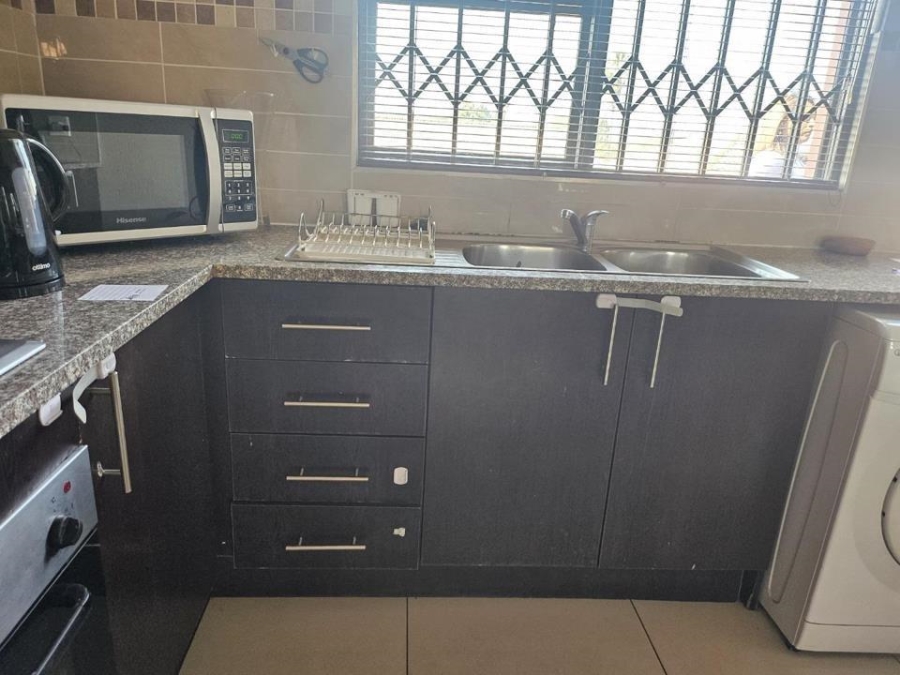 2 Bedroom Property for Sale in Brackendowns Gauteng