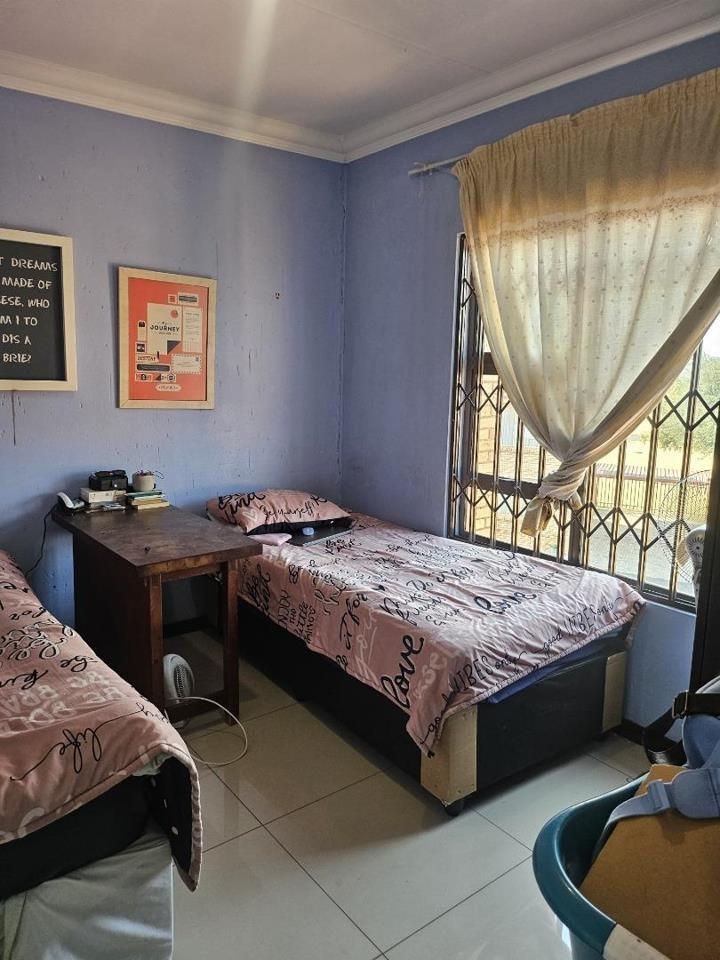2 Bedroom Property for Sale in Brackendowns Gauteng