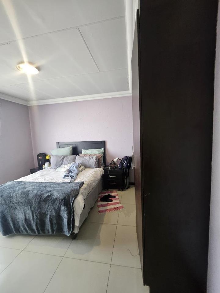 2 Bedroom Property for Sale in Brackendowns Gauteng
