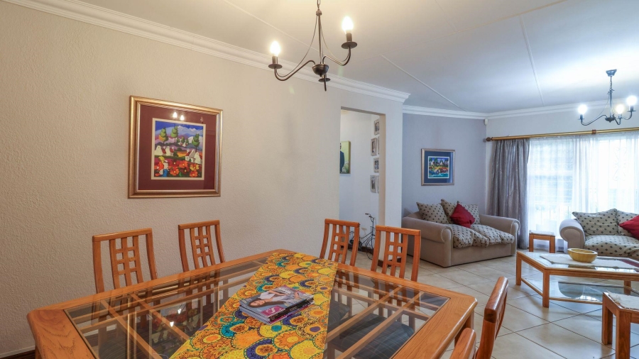 4 Bedroom Property for Sale in Helderkruin View Gauteng