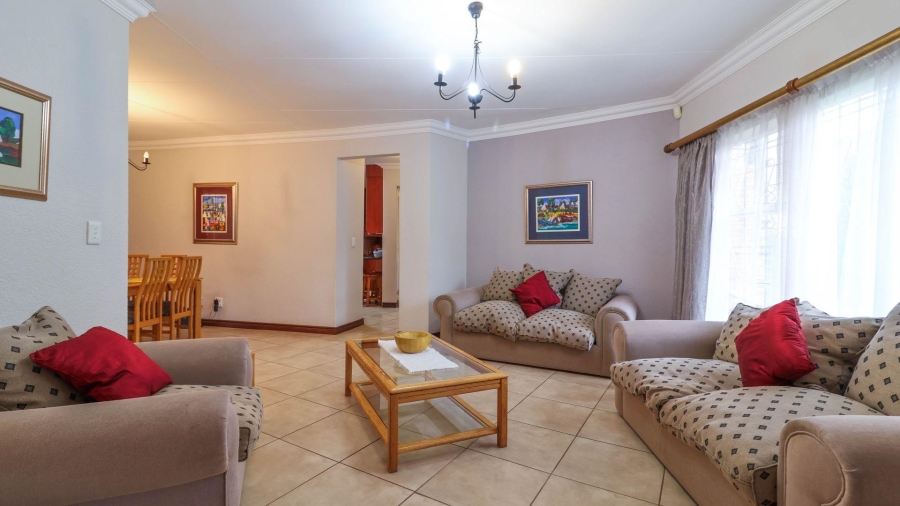 4 Bedroom Property for Sale in Helderkruin View Gauteng