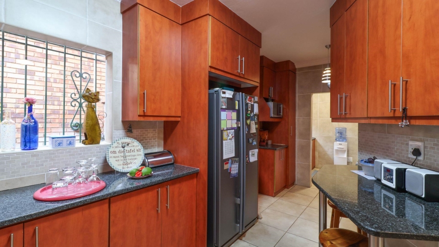 4 Bedroom Property for Sale in Helderkruin View Gauteng
