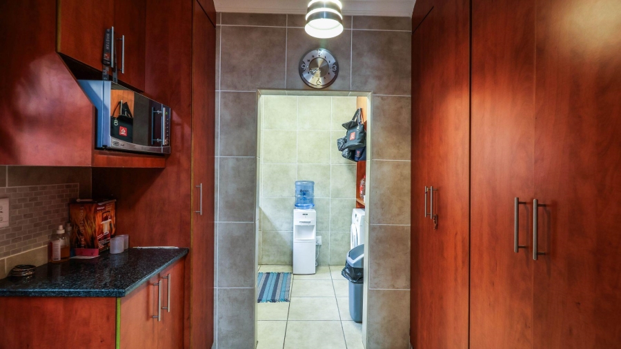 4 Bedroom Property for Sale in Helderkruin View Gauteng