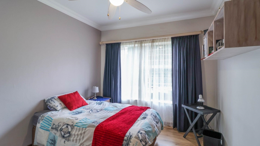 4 Bedroom Property for Sale in Helderkruin View Gauteng