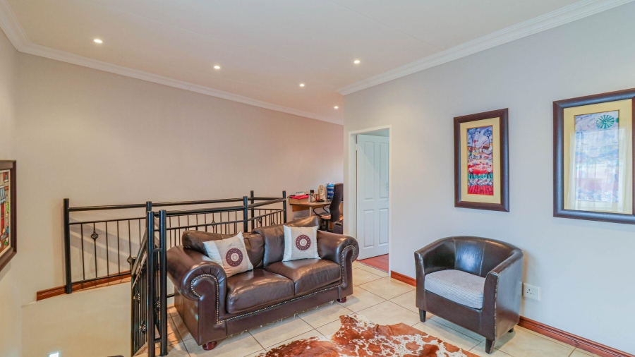 4 Bedroom Property for Sale in Helderkruin View Gauteng