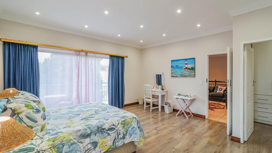 4 Bedroom Property for Sale in Helderkruin View Gauteng