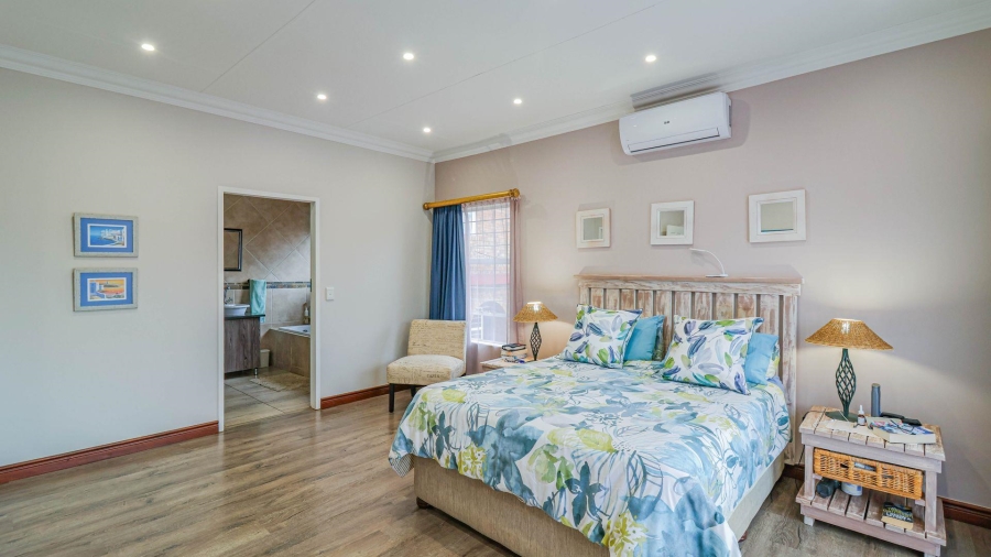 4 Bedroom Property for Sale in Helderkruin View Gauteng